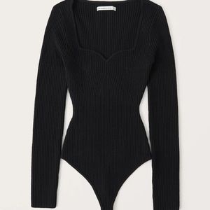 NWT Long Sleeve Sweetheart Neck Bodysuit